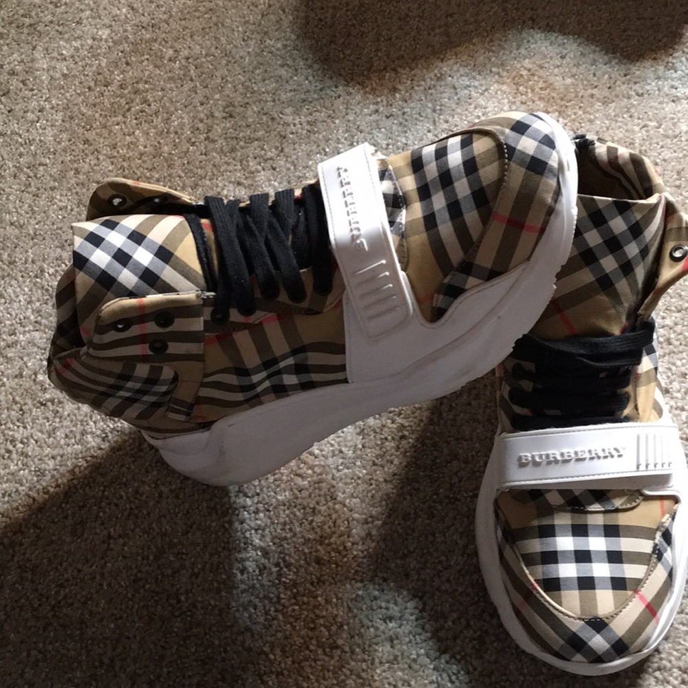 Shoes - Picture 2 of 2